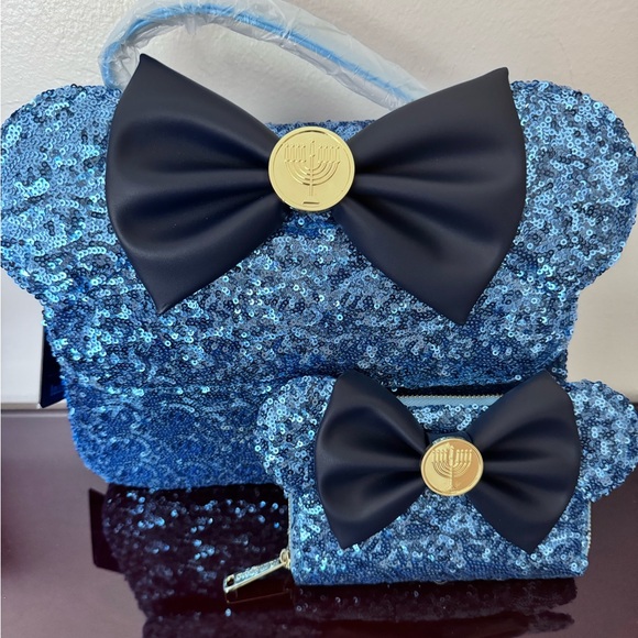 💙Loungefly💙 NWT💙 - Picture 2 of 4